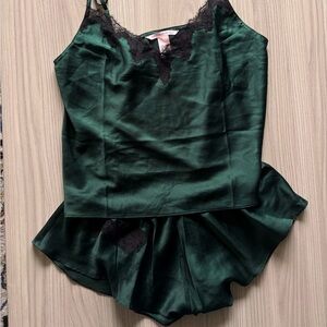 Victoria’s Secret Emerald Satin Lace Set – Size S